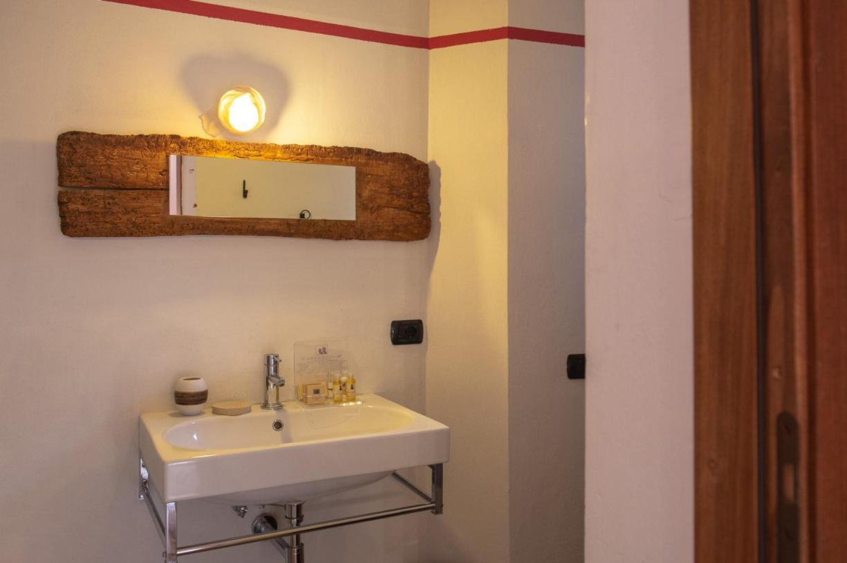 Torre Della Botonta Bed & Breakfast Castel Ritaldi Exterior photo